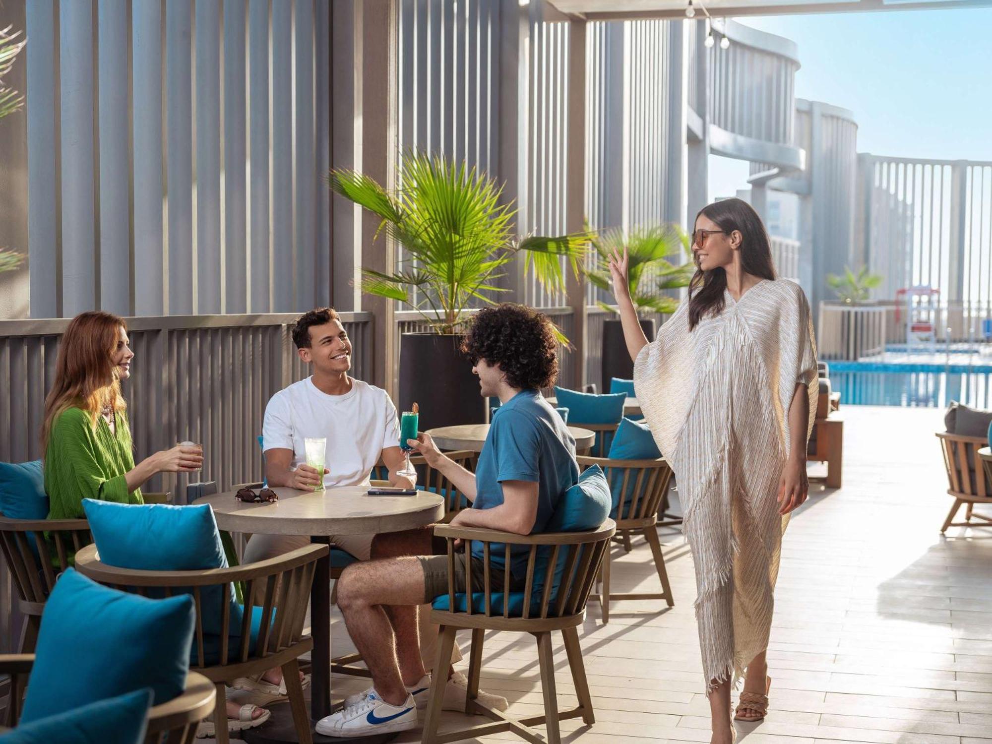 Mercure Dubai Deira Экстерьер фото